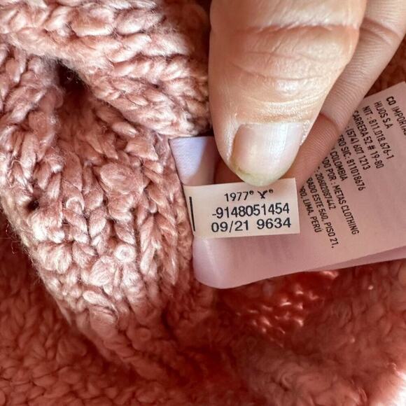American Eagle Sweater Womens Small Fuzzy Cozy Oversized Pink Hoodie - Picture 8 of 8